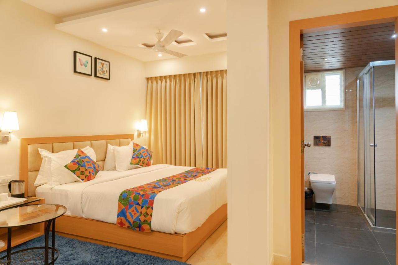 Kvr Capitol Suites Vijayawāda Exteriér fotografie