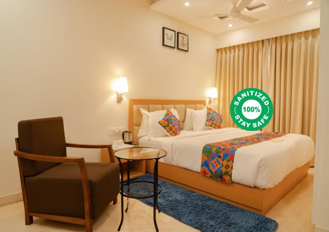 Kvr Capitol Suites Vijayawāda Exteriér fotografie